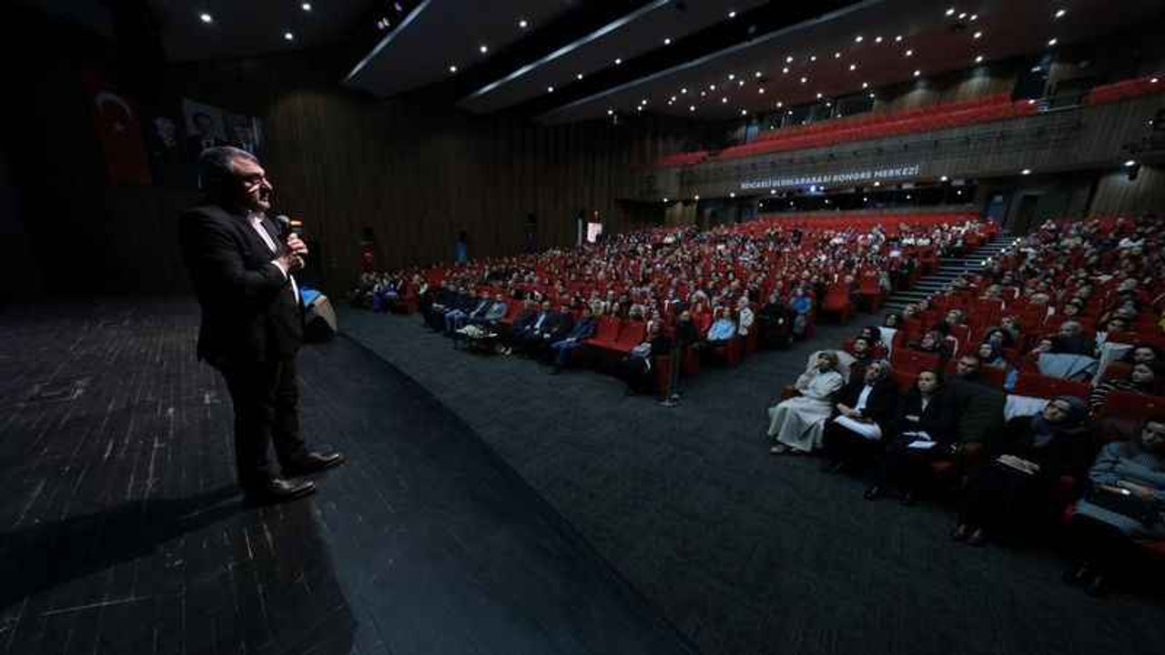 Gençlerle bilgi ve tecrübe paylaştılar
